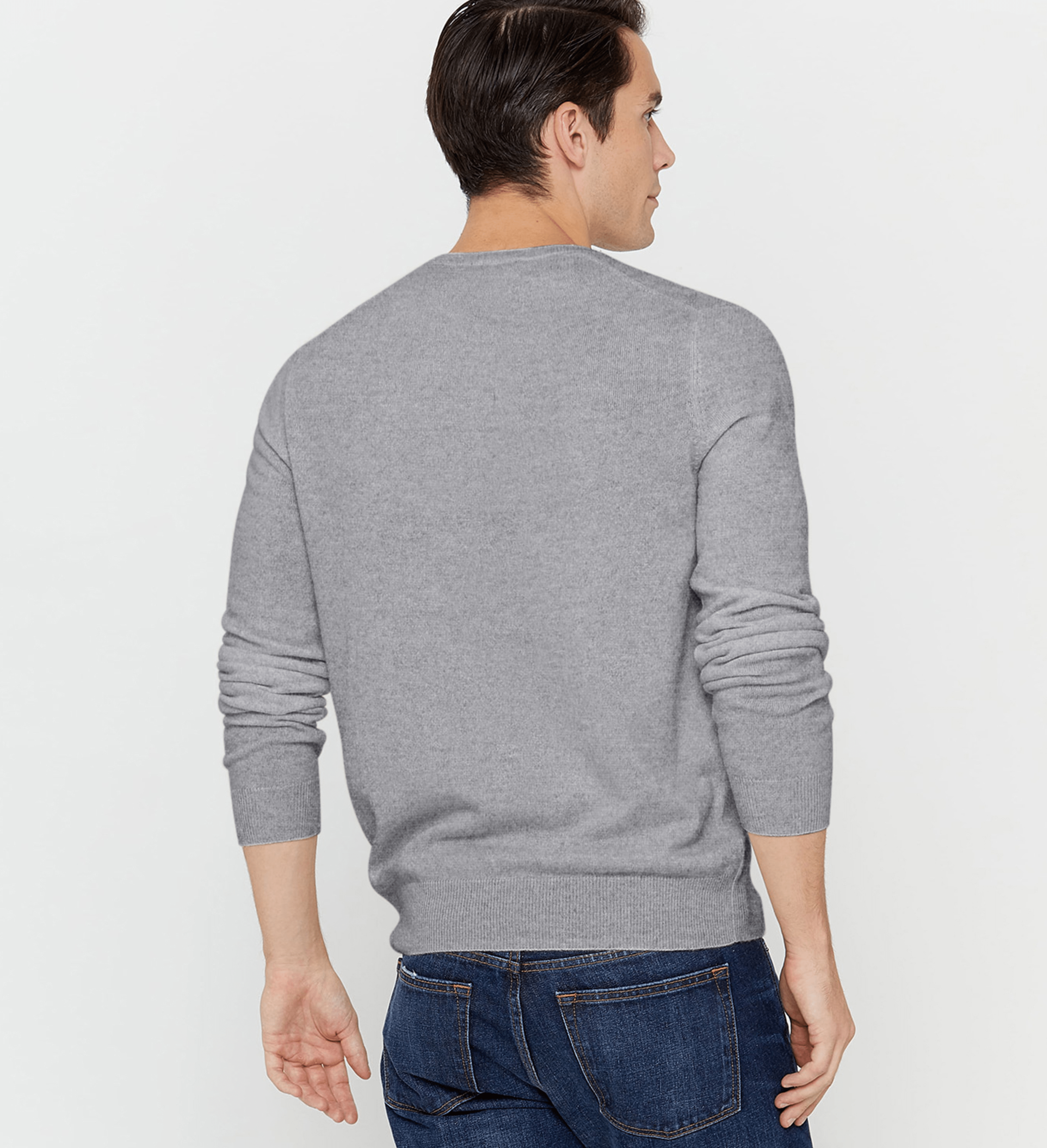 The Men's Basic V-Neck Cashmere Sweater