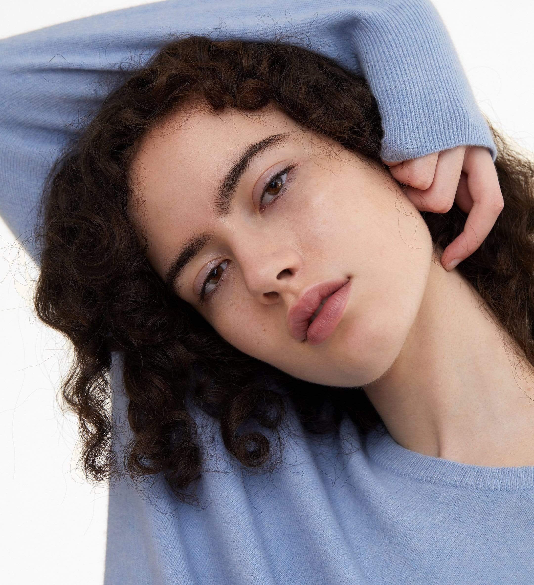 The Women’s Basic Crewneck Cashmere Sweater