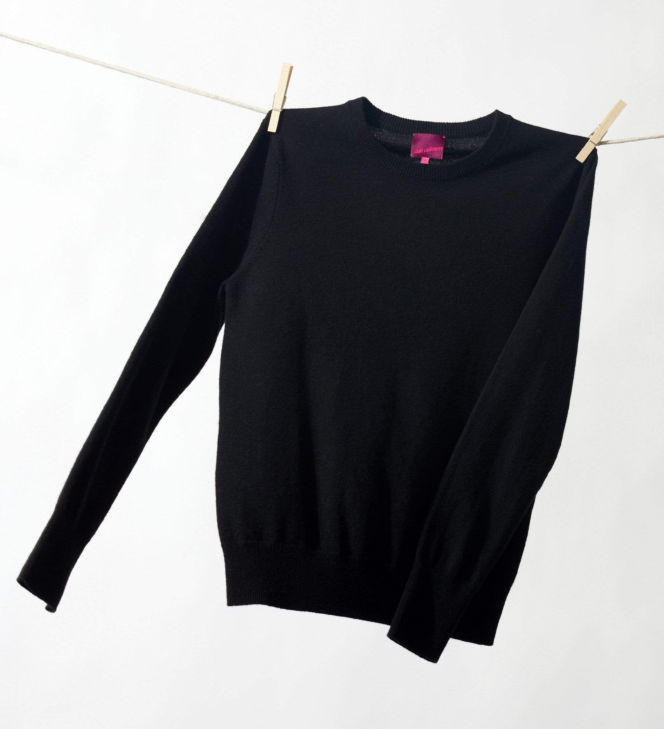 The Women’s Basic Crewneck Cashmere Sweater