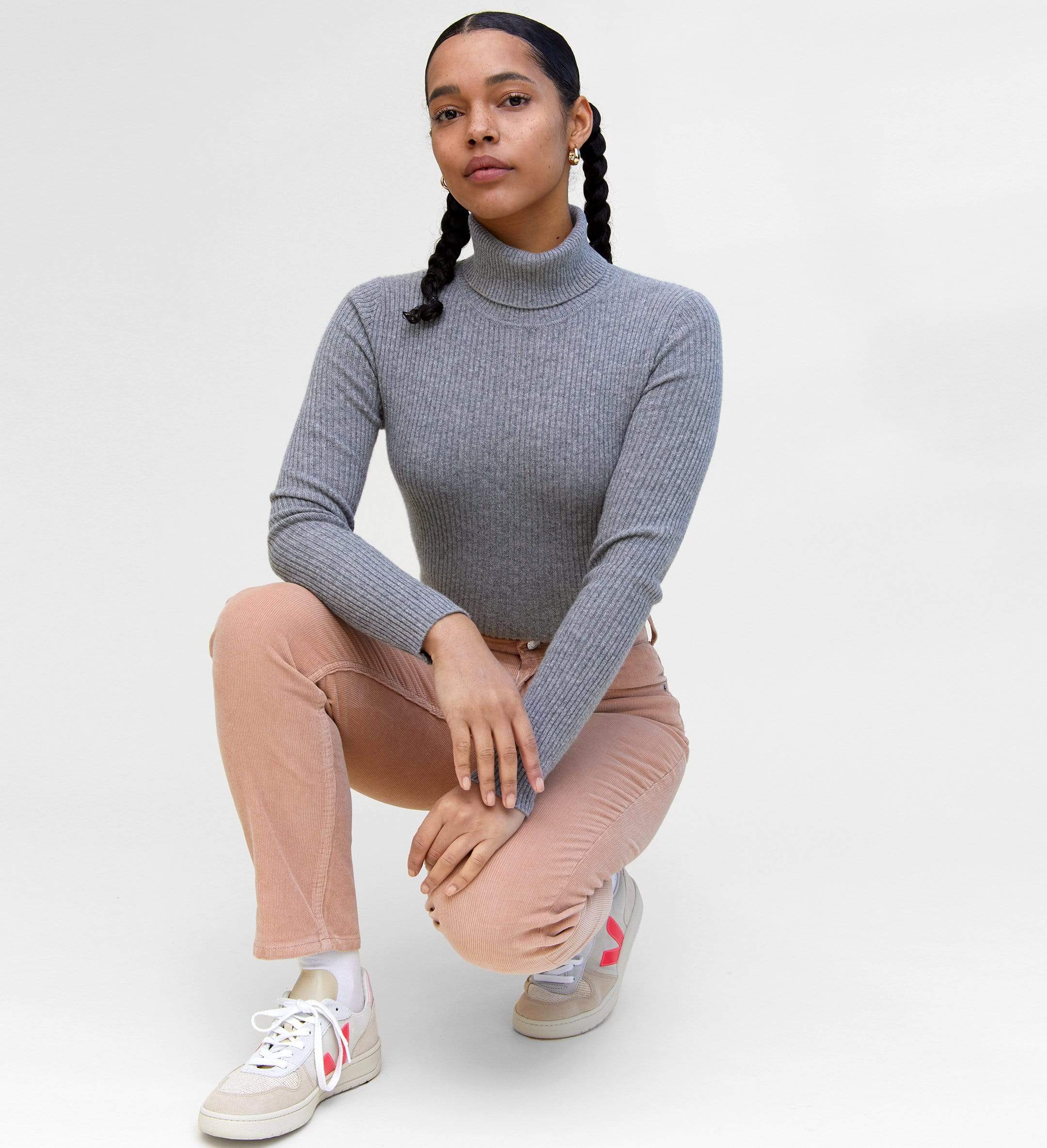 The Ribbed Turtleneck Cashmere Sweater
