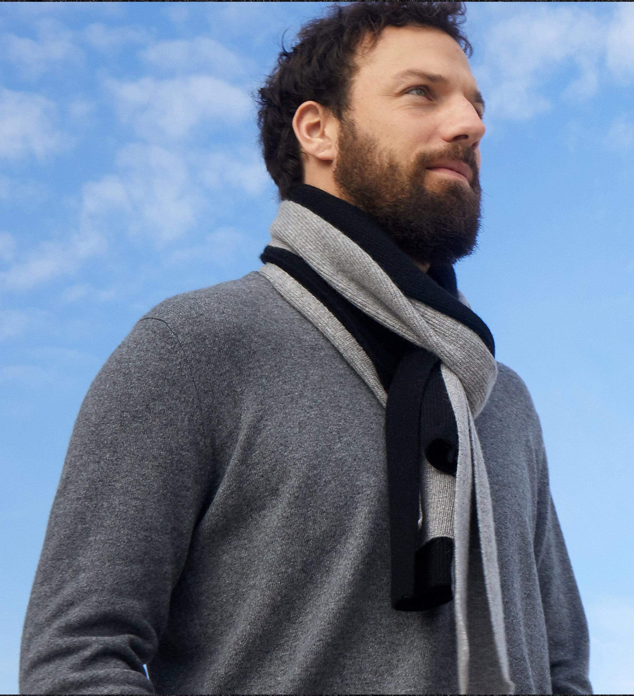 The Unisex Cashmere Ribbed Solid Color Scarf