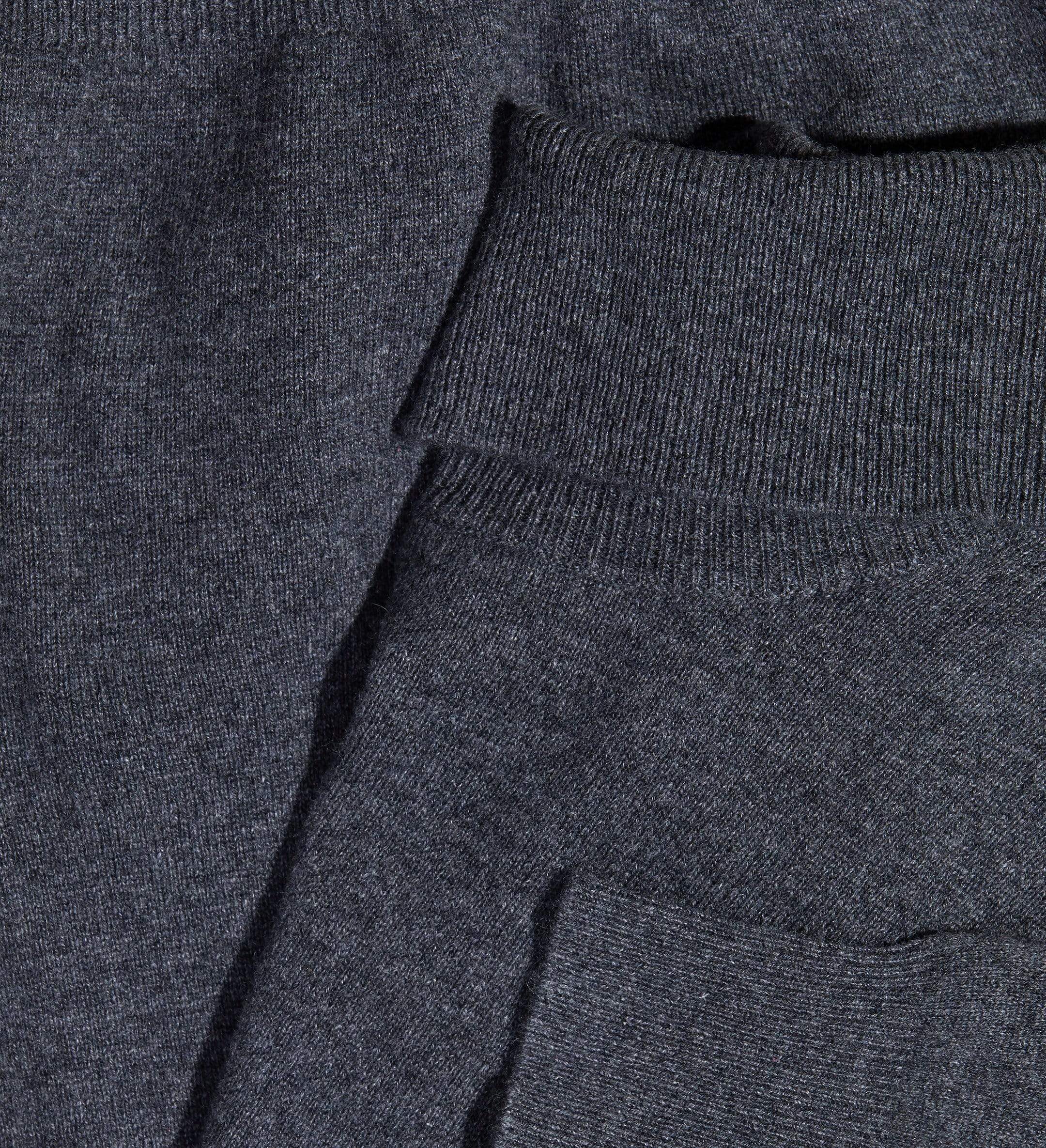 The Cashmere Turtleneck Basic Sweater